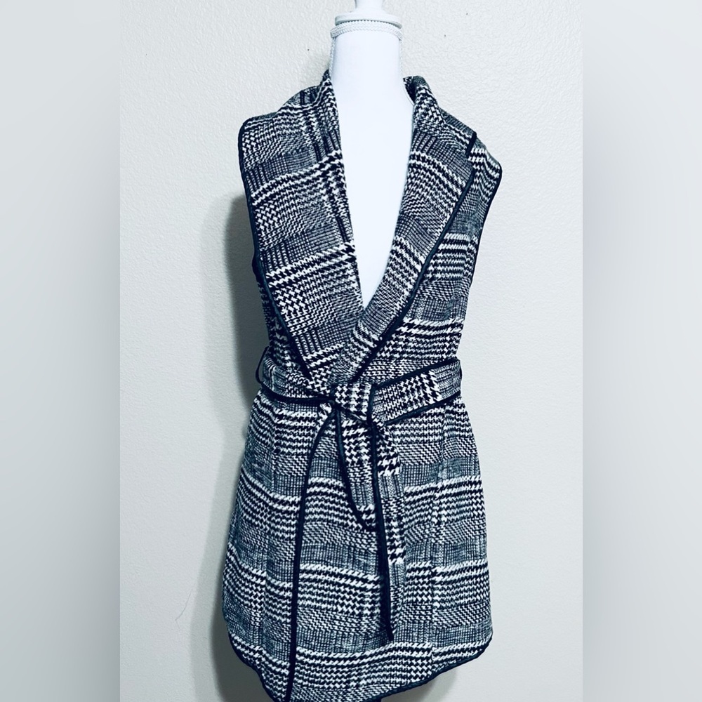 ETWO Women's Tied Plaid Vest Coat Size M